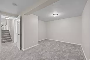 2370 E Quail Run Cir, Sandy, UT 84093 - Photo 32