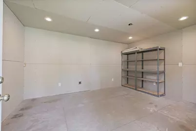 2370 E Quail Run Cir, Sandy, UT 84093 - Photo 46