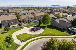 2309 E Hitching Post Dr, Eagle Mountain, UT 84005 - Photo 8