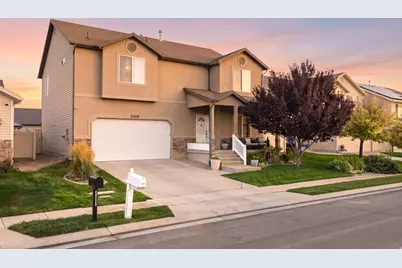 2309 E Hitching Post Dr, Eagle Mountain, UT 84005 - Photo 2