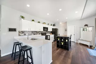 2309 E Hitching Post Dr, Eagle Mountain, UT 84005 - Photo 10