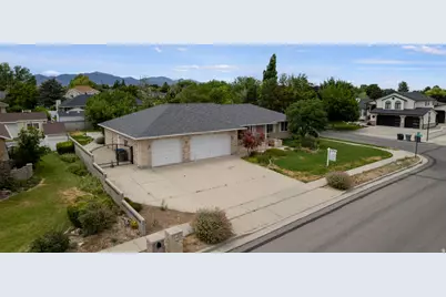 9608 S Royalty Ln W, South Jordan, UT 84095 - Photo 40