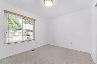 9608 S Royalty Ln W, South Jordan, UT 84095 - Photo 14
