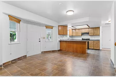 9608 S Royalty Ln W, South Jordan, UT 84095 - Photo 8