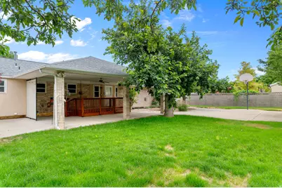 9608 S Royalty Ln W, South Jordan, UT 84095 - Photo 34