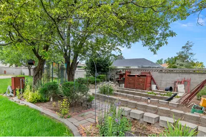9608 S Royalty Ln W, South Jordan, UT 84095 - Photo 32