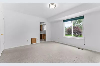 9608 S Royalty Ln W, South Jordan, UT 84095 - Photo 18