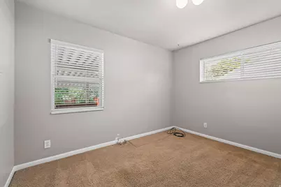 2800 S 2700 E, Salt Lake City, UT 84109 - Photo 18