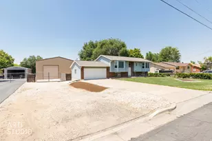 5895 S 3100 W, Roy, UT 84067 - Photo 4
