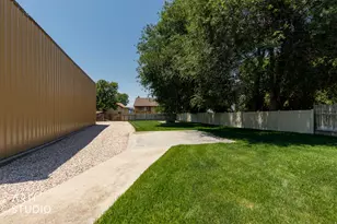 5895 S 3100 W, Roy, UT 84067 - Photo 38