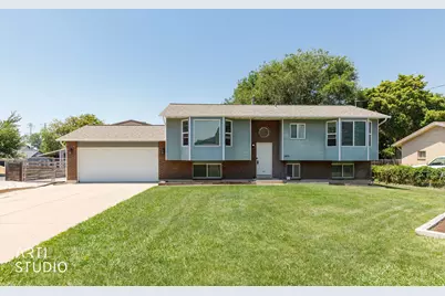 5895 S 3100 W, Roy, UT 84067 - Photo 2