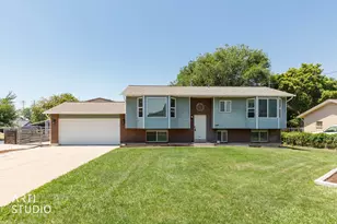 5895 S 3100 W, Roy, UT 84067 - Photo 2