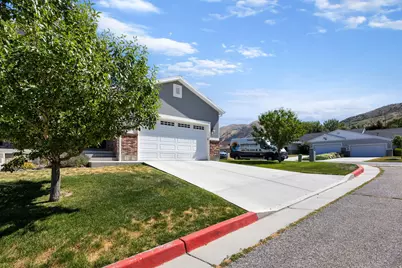 637 E 950 S #46, Brigham City, UT 84302 - Photo 4