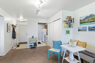 424 N Center St, Salt Lake City, UT 84103 - Photo 4