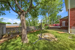 5695 S Inwood Dr, Taylorsville, UT 84129 - Photo 40