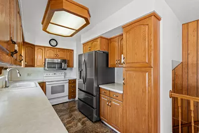 81 E 1700 S, Bountiful, UT 84010 - Photo 12