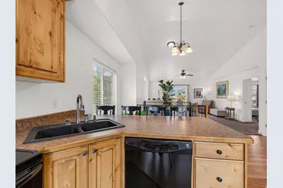 2933 E Somerset Dr, Spanish Fork, UT 84660 - Photo 20
