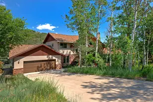 726 N Donner Hill Cir E, Salt Lake City, UT 84108 - Photo 2