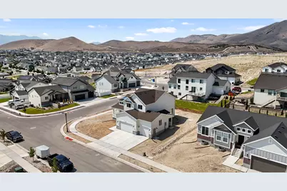 3615 E Aster Dr #D4 407, Eagle Mountain, UT 84005 - Photo 2