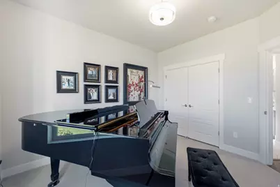 3051 W 725 N, Layton, UT 84041 - Photo 30