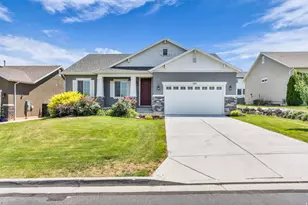 193 E Olivia Ln, Saratoga Springs, UT 84045 - Photo 2