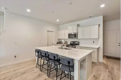 1104 S 200 E, Spanish Fork, UT 84660 - Photo 8
