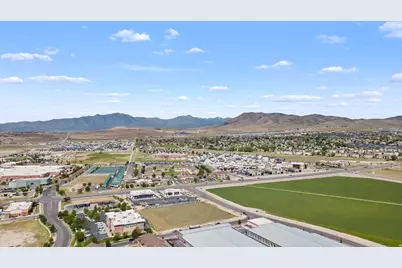 1621 N Venetian Way E, Saratoga Springs, UT 84045 - Photo 46