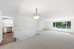 6764 S 2445 E, Cottonwood Heights, UT 84121 - Photo 8
