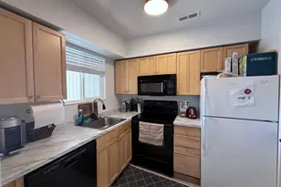 834 E 3950 S, Murray, UT 84107 - Photo 2