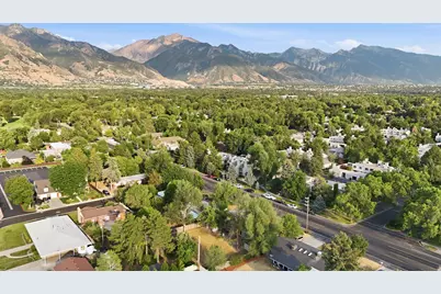 1573 E 5600 S, Holladay, UT 84121 - Photo 44