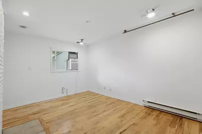 1573 E 5600 S, Holladay, UT 84121 - Photo 12