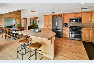3995 S Desert Grave Rd, Torrey, UT 84775 - Photo 14