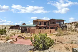3995 S Desert Grave Rd, Torrey, UT 84775 - Photo 6