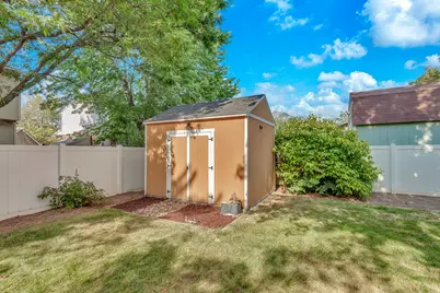 1819 E 9880 S, Sandy, UT 84092 - Photo 36
