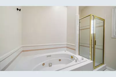 11128 S Barrett Park Cir E, Sandy, UT 84092 - Photo 16