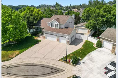 11128 S Barrett Park Cir E, Sandy, UT 84092 - Photo 30