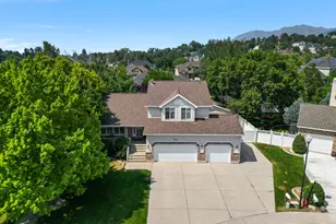 11128 S Barrett Park Cir E, Sandy, UT 84092 - Photo 34