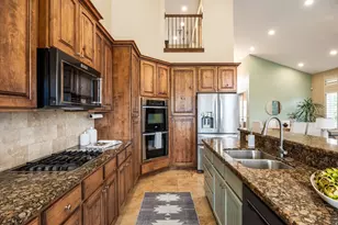 617 E Kirstys Ln, Salt Lake City, UT 84107 - Photo 18