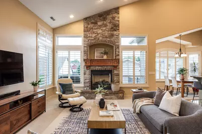 617 E Kirstys Ln, Murray, UT 84107 - Photo 2