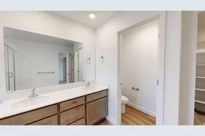777 N Pheasantbrook Dr #2B, Centerville, UT 84014 - Photo 10
