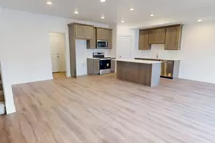 777 N Pheasantbrook Dr, Centerville, UT 84014 - Photo 6