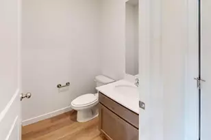 777 N Pheasantbrook Dr, Centerville, UT 84014 - Photo 14