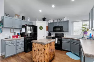 5015 W Rock Ridge Ln, West Jordan, UT 84081 - Photo 10