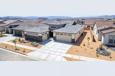 1607 N Daylight St #134, Washington, UT 84780 - Photo 2