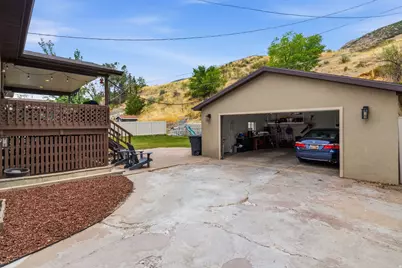 637 S 850 E, Centerville, UT 84014 - Photo 30