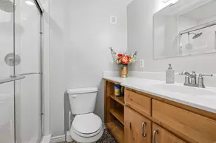 637 S 850 E, Centerville, UT 84014 - Photo 24