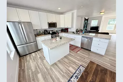1818 W Torlundy Dr, Riverton, UT 84065 - Photo 8