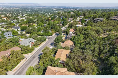 8705 S Kings Hill Drive Dr E, Cottonwood Heights, UT 84121 - Photo 20
