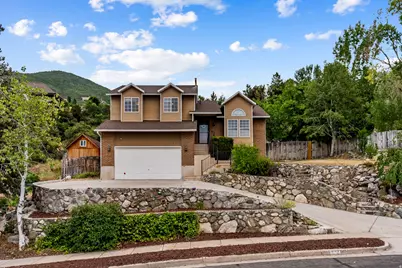 727 S 400 E, Farmington, UT 84025 - Photo 2