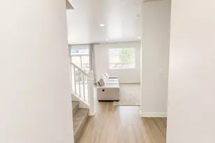 267 W Willow Dr S, Saratoga Springs, UT 84045 - Photo 2